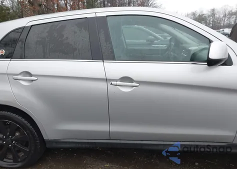 2015 Mitsubishi Outlander Sport Se z USA, uszkodzony, nr VIN 4A4AR4AU2FE045948